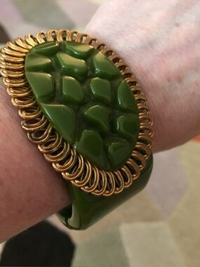 Vintage Carved Bakelite Clamper Bracelet